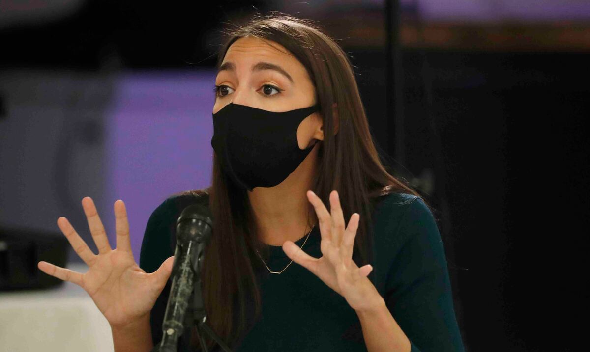 Alexandria Ocasio Cortez thinks he has lost his life during the Capitol strike
