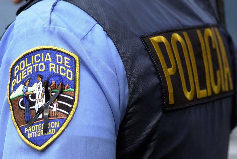 Agentes adscritos a la División de Patrullas de Carreteras del área de Arecibo investigan los hechos. (GFR MEDIA)