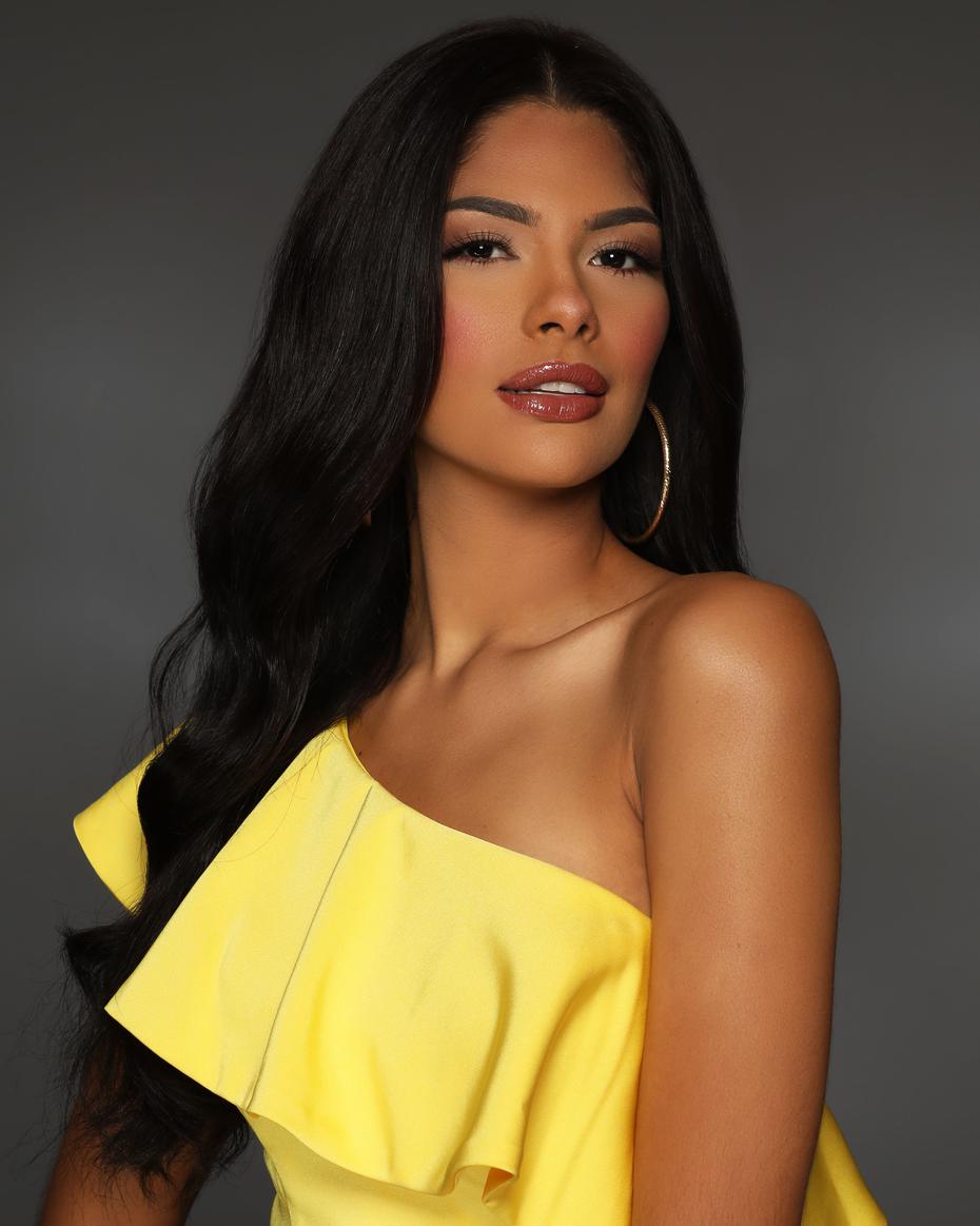 Miss World Nicaragua 2021, Sheynnis Palacios. Después de haber completado su grado en Comunicaciones, Sheynnis trabaja como embajadora de una marca y animadora de televisión. Entre sus sueños está tener su propia compañía internacional.