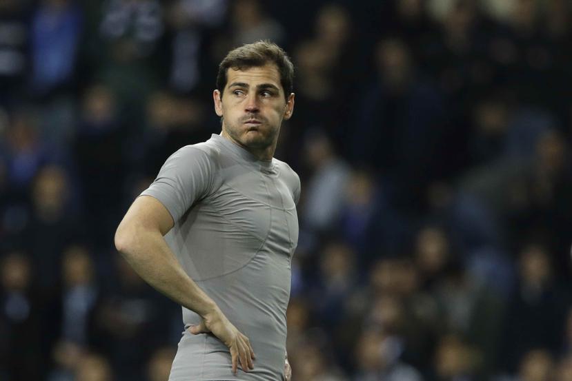 Carbonero aseguró que Iker Casillas evoluciona bien y se encuentra animado. (AP)