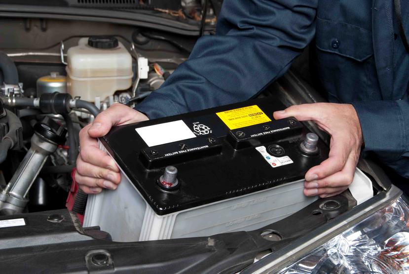 La batería es una pieza esencial en el funcionamiento de tu auto.