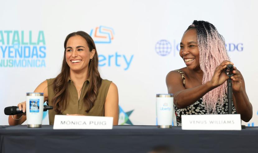 Puig y Williams sonríen en la conferencia de prensa.