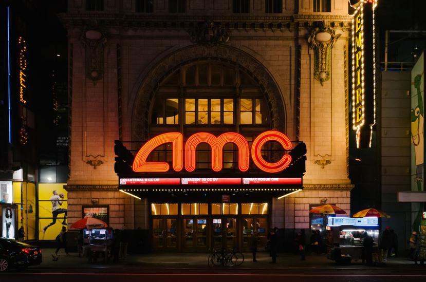 El pasado 20 de marzo, la mayoría de las más de 5,500 salas de cine americanas se cerraron por la pandemia. (Shutterstock)