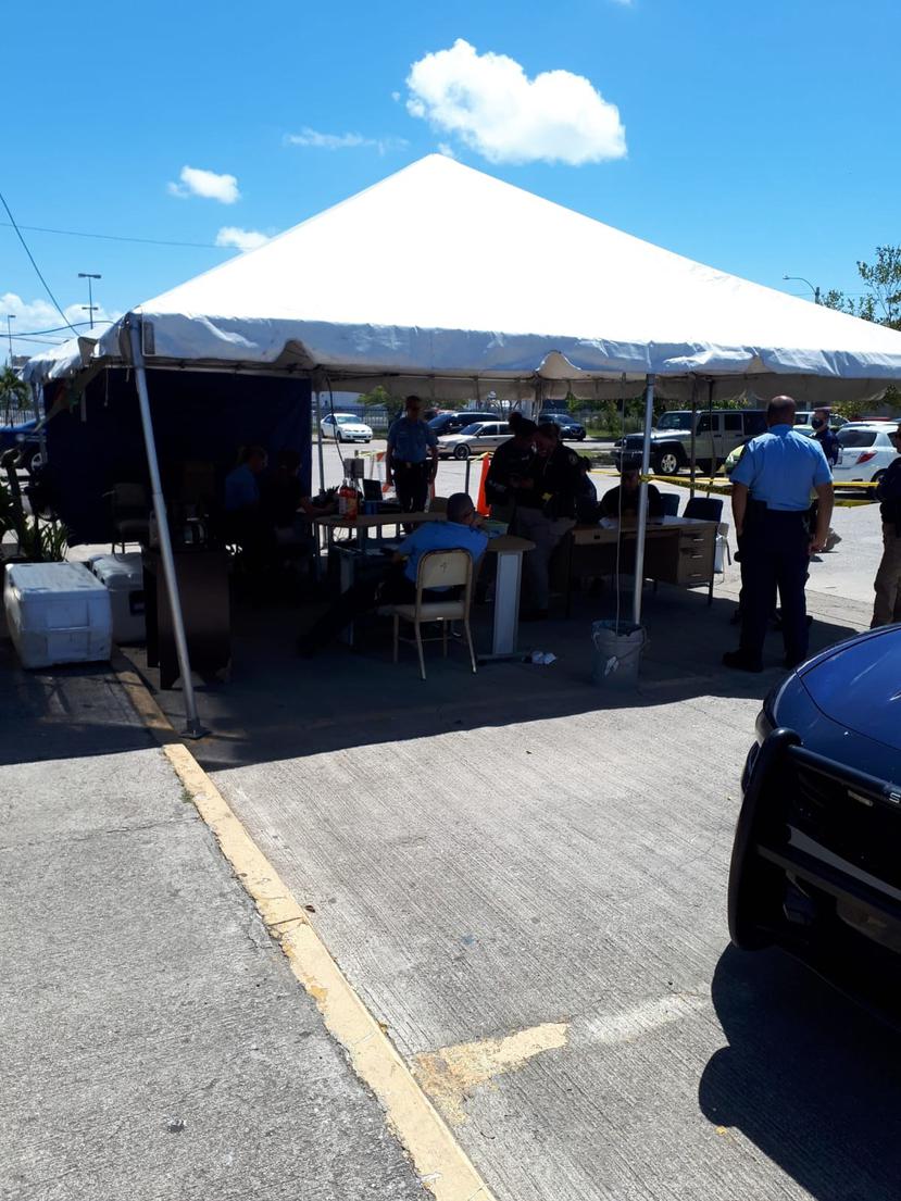 El presidente del Sindicato de Policías Puertorriqueños, Ismael Rivera Román, reclamó que sean trasladados a edificios del gobierno que están en el área del Tuque o que sean enviados a cuarteles cercanos. (Suministrada)