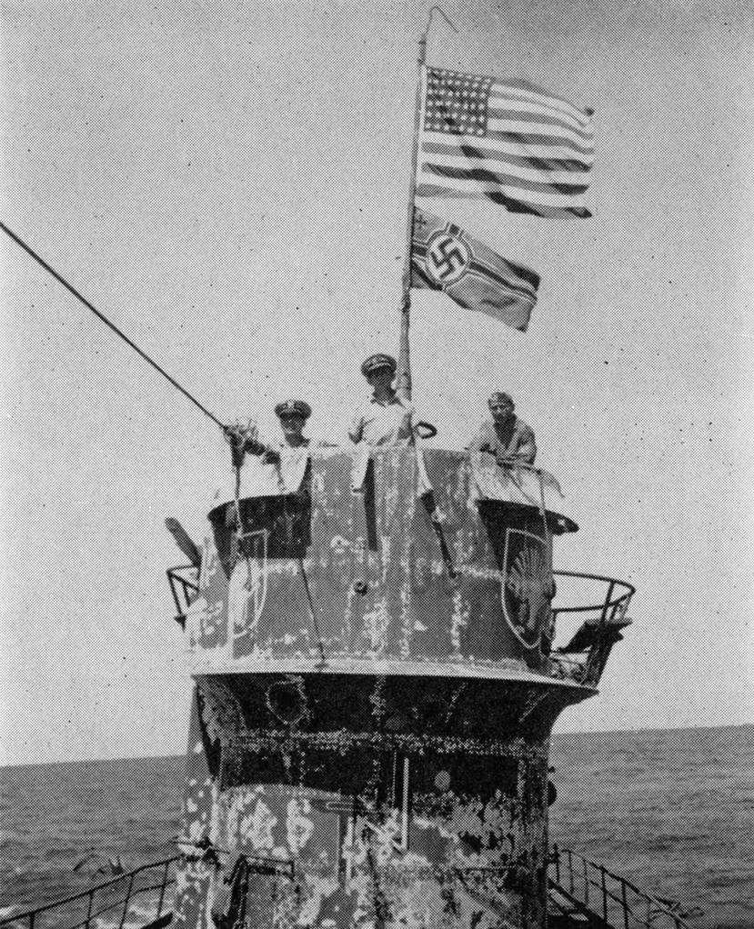 Fotografía con fecha del 4 de junio de 1944 tomada luego de la captura de un U-Boat alemán.