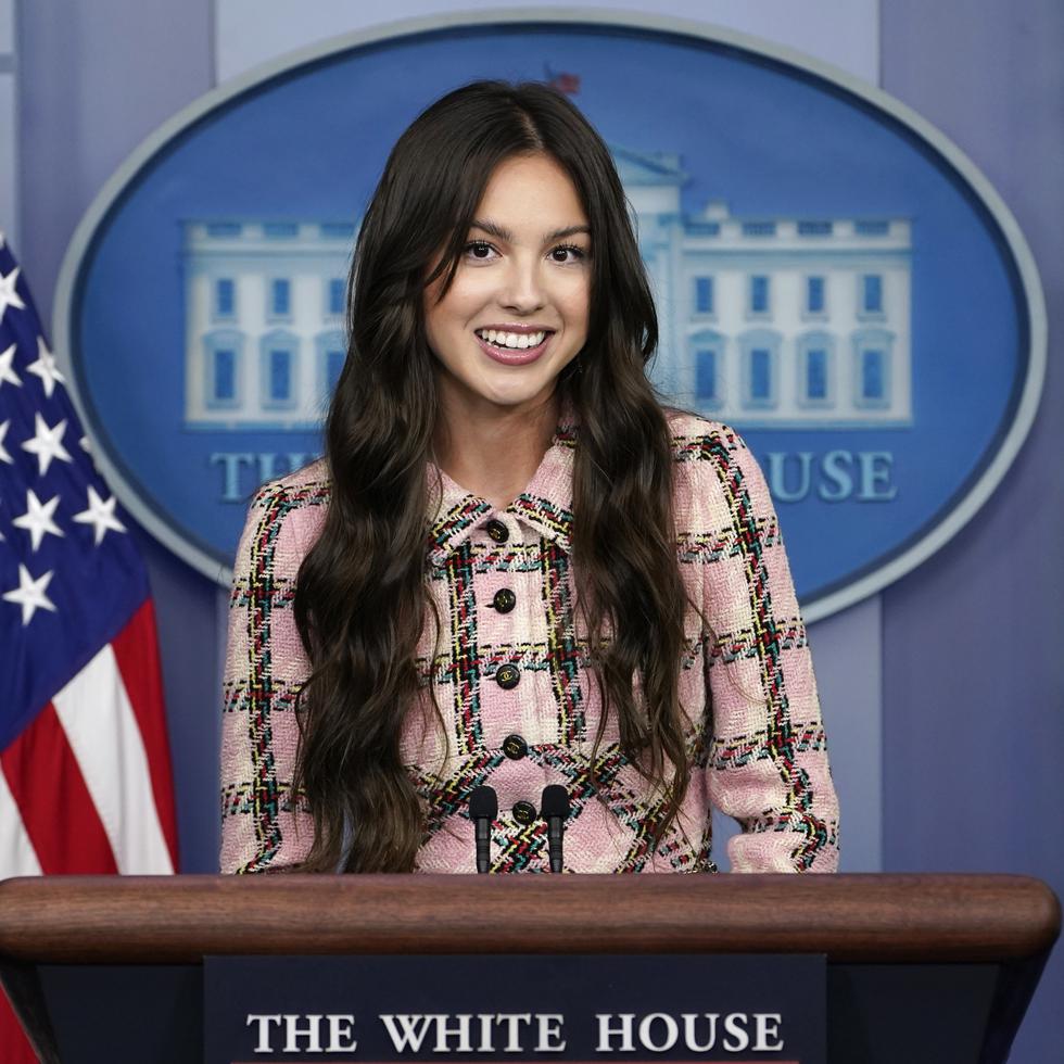 La cantante pop Olivia Rodrigo participó en la conferencia de prensa de la Casa Blanca el miércoles 14 de julio de 2021 en Washington.
