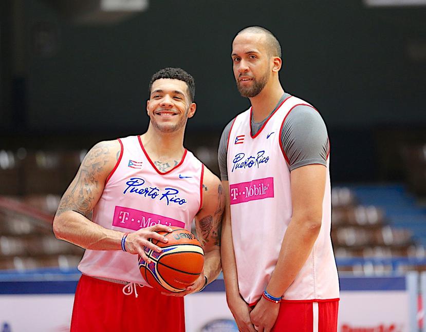 Ángel Rodríguez y Ricky Sánchez durante la práctica de Puerto Rico en Cuba. 
