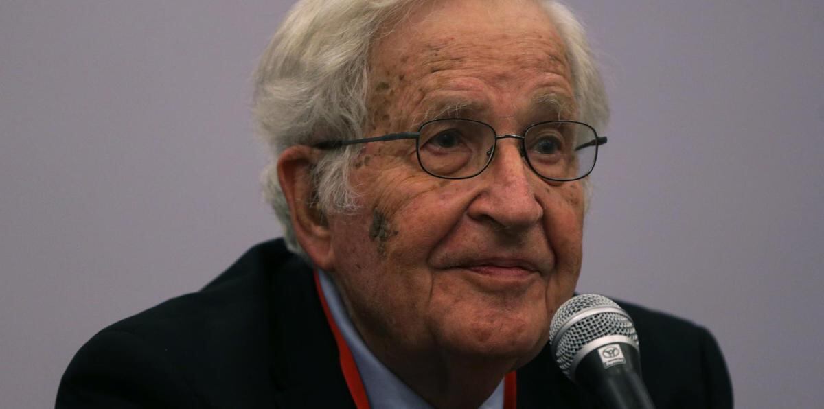 El intelectual estadounidense Noam Chomsky, en una fotografía de archivo. EFE/Fernando Bizerra Jr.
