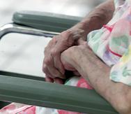 El Departamento de Salud ya ha registrado 33 muertes por COVID-19 entre residentes de hogares de adultos mayores.