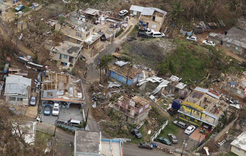 Vista aérea de casas destruidas por el huracán María en Puerto Rico. (FEMA)