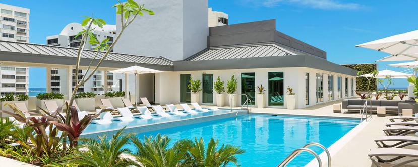 El AC Hotel San Juan-Condado by Marriott lanzó su “End of Summer Flash Sale”, que consiste en un 25% de descuento del precio regular por habitación por noche, al reservar dos noches o más durante todo el mes de septiembre.