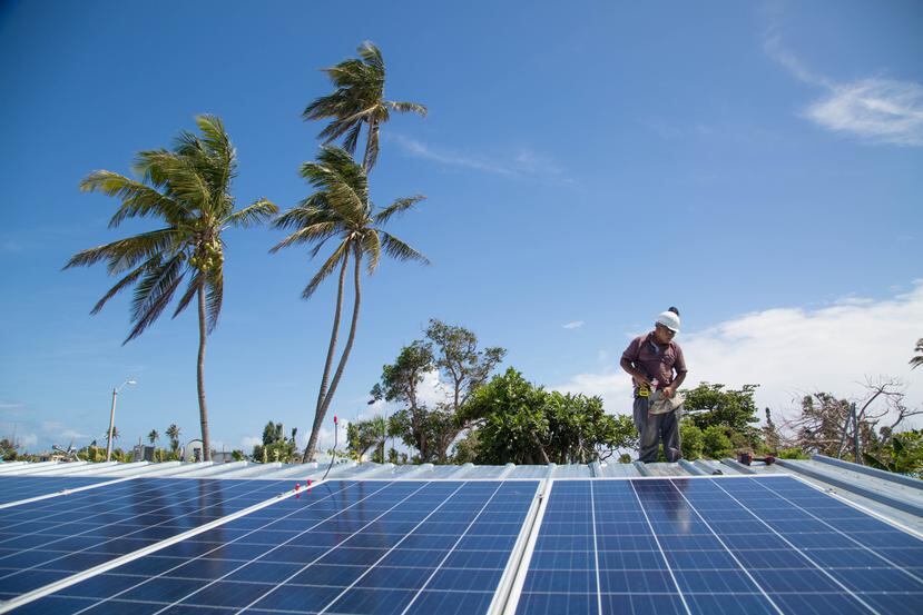 Datos de la Autoridad de Energía Eléctrica y LUMA Energy apuntan a que al menos 25,000 hogares han instalado estos sistemas en Puerto Rico.