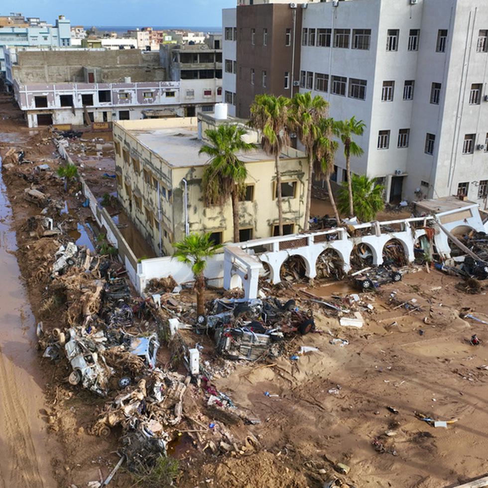 Unas 10,100 personas continúan desaparecidas tras el embate de ciclón Daniel en Libia, hace una semana.