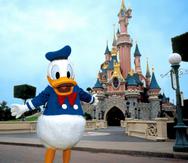** FILE ** The cantankerous and often unlucky Disney legend, Donald Duck, poses for a photo on his 70th birthday at Disneyland Paris in Marne La Vallee, France, in this June 9, 2004 file photo. (AP Photo/Disney, File)
