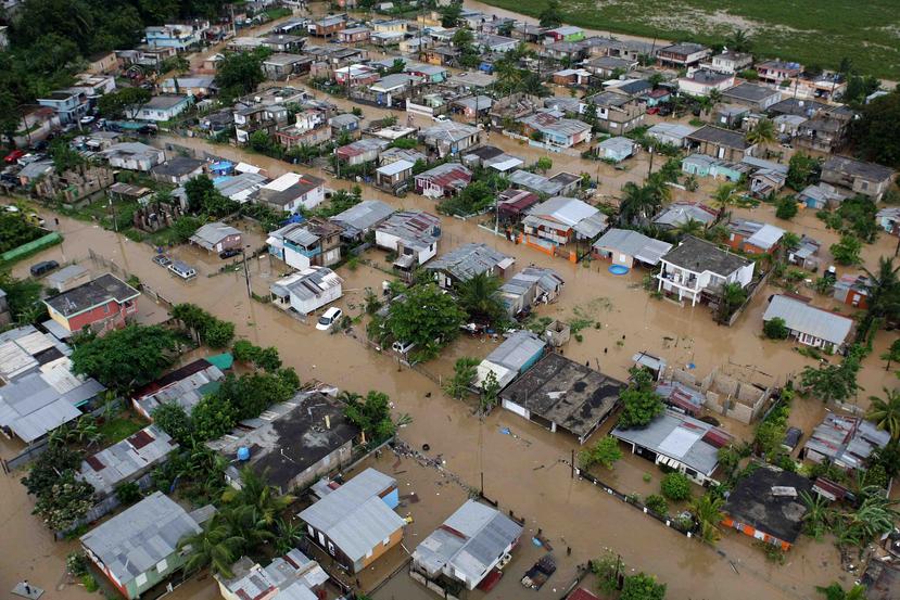 En Canóvanas se reportaron grandes inundaciones durante el paso del Huracán Irene en agosto de 2011. En varias comunidades las personas se movían en canoas , puertas de madera, caballos, botes  y kayaks.