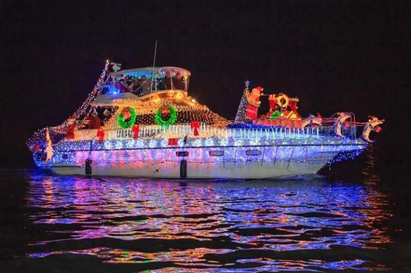Se invita a los dueños de los botes a combinar estampas navideñas con luces, entretenimiento y sonido para el disfrute de los espectadores.