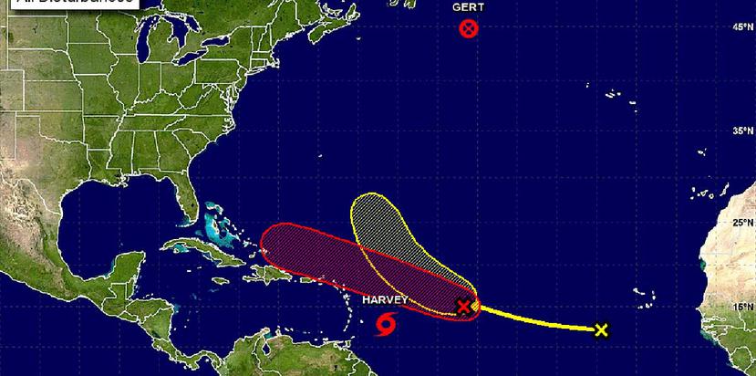 Detrás de la tormenta Harvey viene una zona de baja presión y una onda tropical. (NOAA)