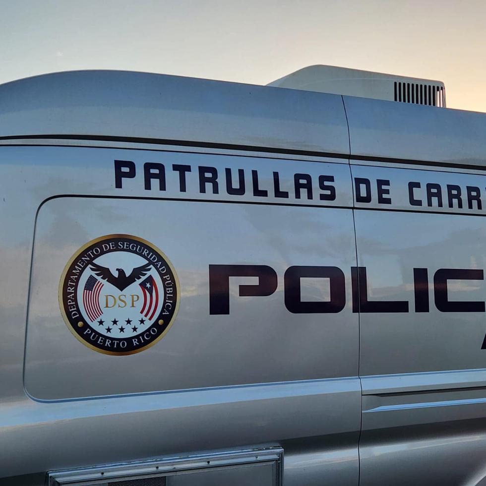 La División de Patrulla de Carreteras de la Policía en Humacao reportó la muerte de un conductor de 92 años al caer por un risco de aproximadamente 200 pies de profundidad.