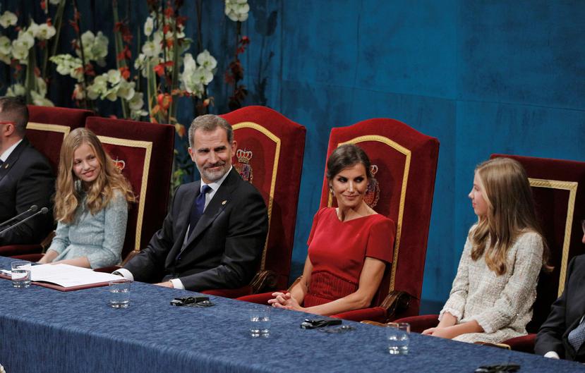 Los reyes junto a sus hijas, la princesa Leonor y la infanta Sofía, tienen planificado asistir a una representación de flamenco contemporáneo en un teatro de Madrid. (Foto: EFE)