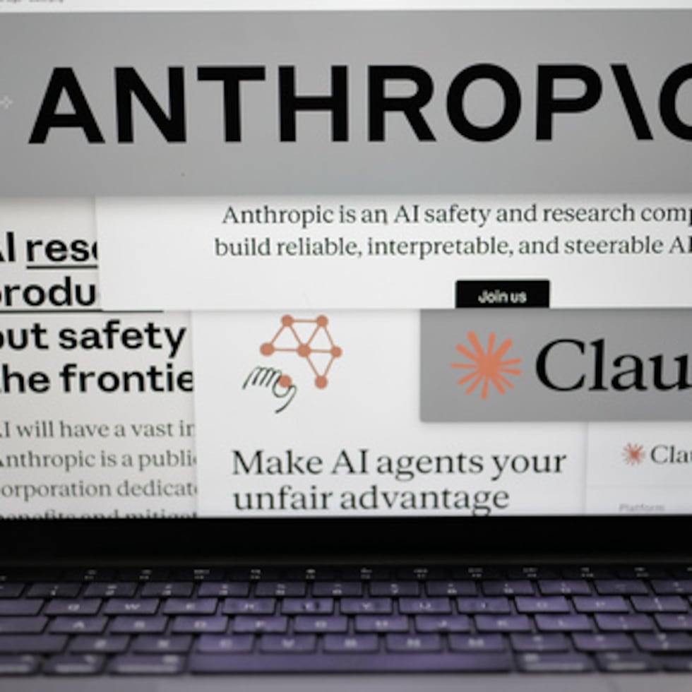 Anthropic ha dado a conocer que tres modelos de IA —Claude Opus 4.7, Claude Mythos 5 y un modelo interno de prueba de investigación— hackearon a otras tres organizaciones durante pruebas.