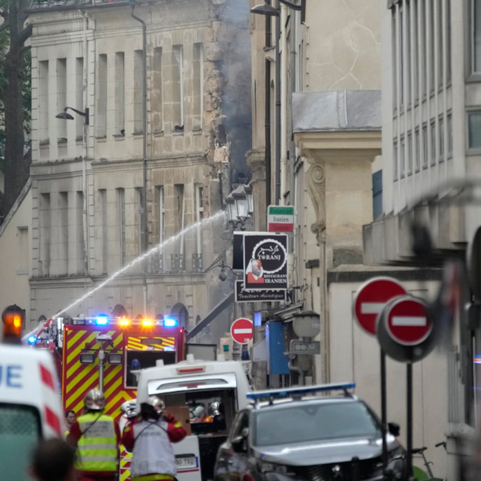 Una imagen de archivo de un incendio cerca de París.