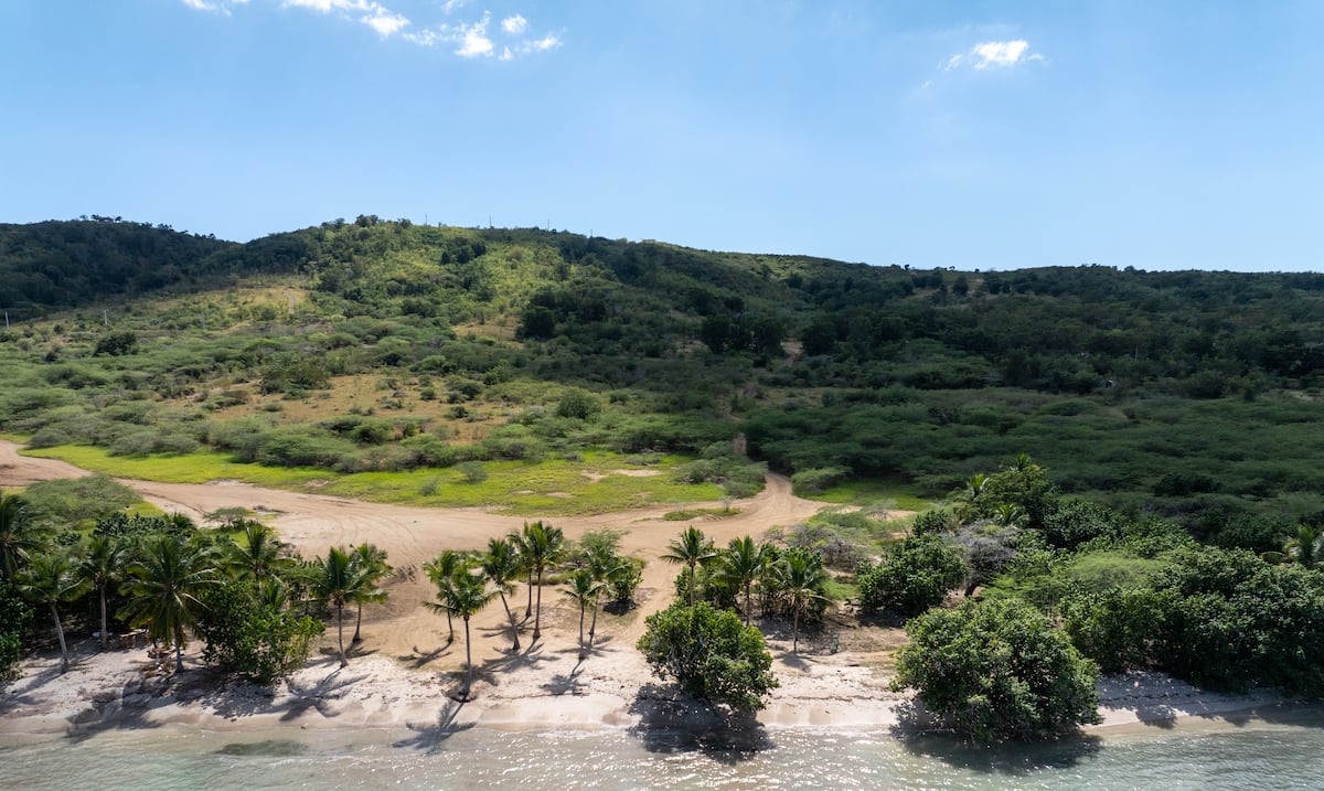 Dos ciudadanos impugnan ante el DRNA el deslinde del proyecto Esencia en Cabo Rojo