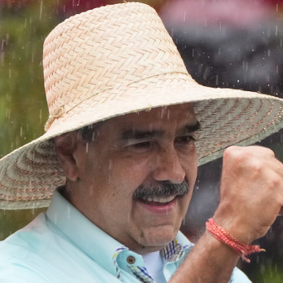 El presidente Nicolás Maduro se dirige a sus partidarios durante un mitin para conmemorar el aniversario de la Batalla de Santa Inés, que tuvo lugar durante la Guerra Federal del siglo XIX en Venezuela, en Caracas.