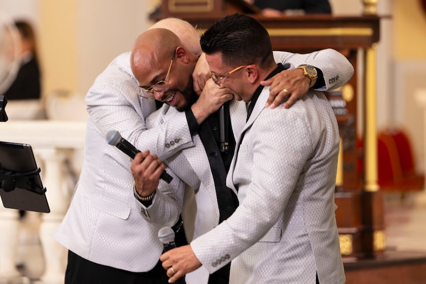 Los integrantes de El Gran Combo, Jerry Rivas, Anthony García y Joselito Hernández.