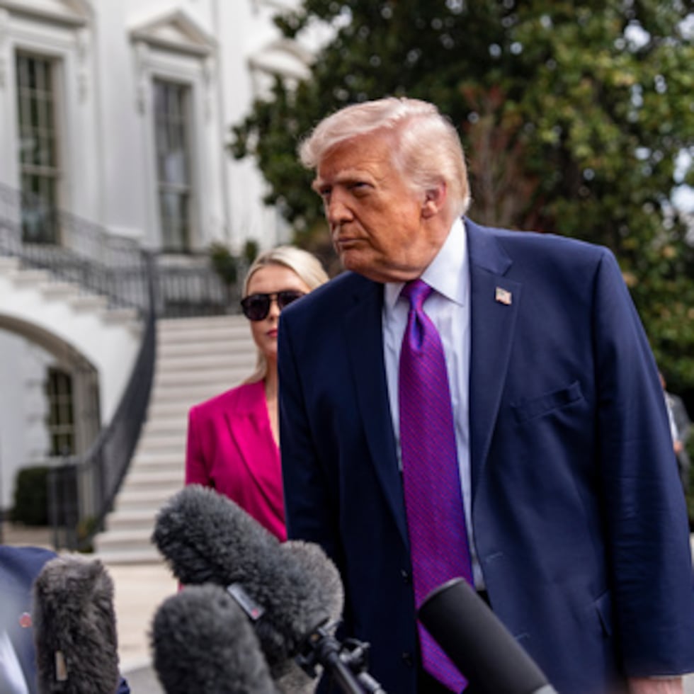 La comisión también se mostró “profundamente preocupada” por el uso de un lenguaje despectivo y deshumanizador en torno a migrantes, refugiados y solicitantes de asilo.