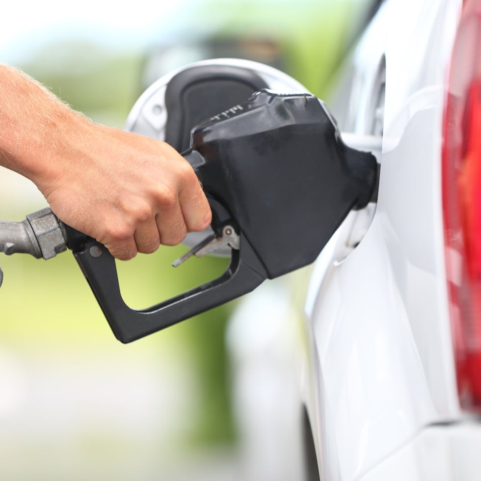 El coste actual del combustible refleja un aumento de 4 centavos.