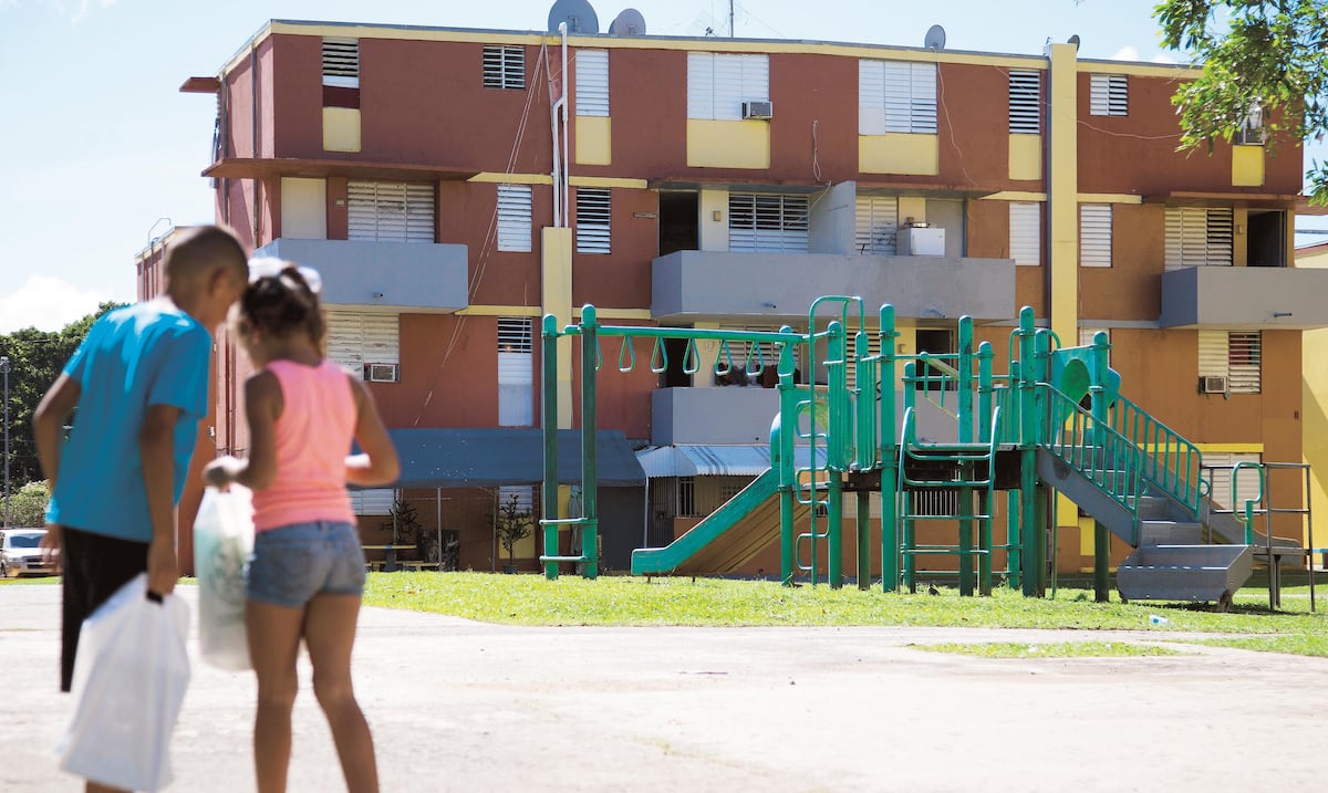 Vivienda Pública reconoce problemas de filtraciones en residenciales y anuncia plan de reparaciones