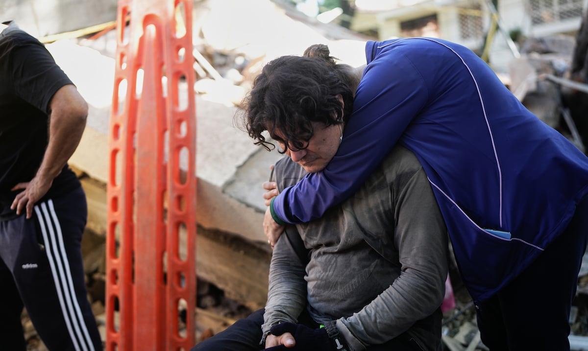 Jennifer González firma orden ejecutiva para enviar ayuda humanitaria a Colombia tras terremoto