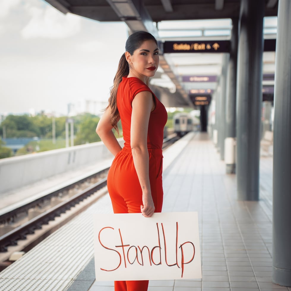Yizette Cifredo como parte de la campaña StandUp contra el Acoso Callejero