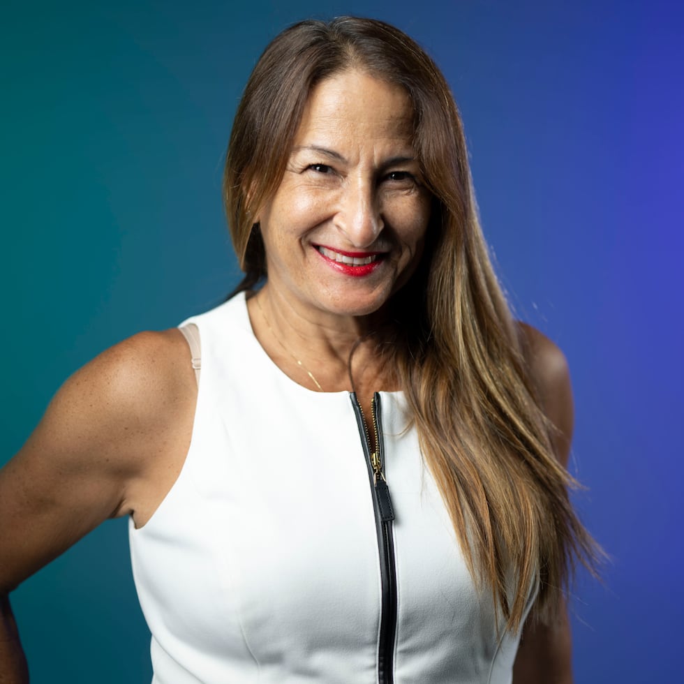 Yolanda Mercado, quien tuvo la marca nacional de maratón, trabaja como contratista en la Autoridad de Carreteras.
