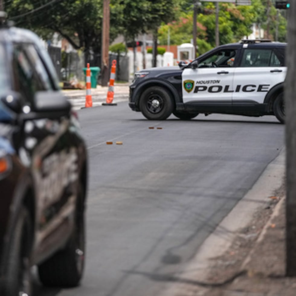 La oficina del FBI en Houston abrió una investigación por el presunto ataque contra un agente federal, informó el portavoz Connor Hagan.