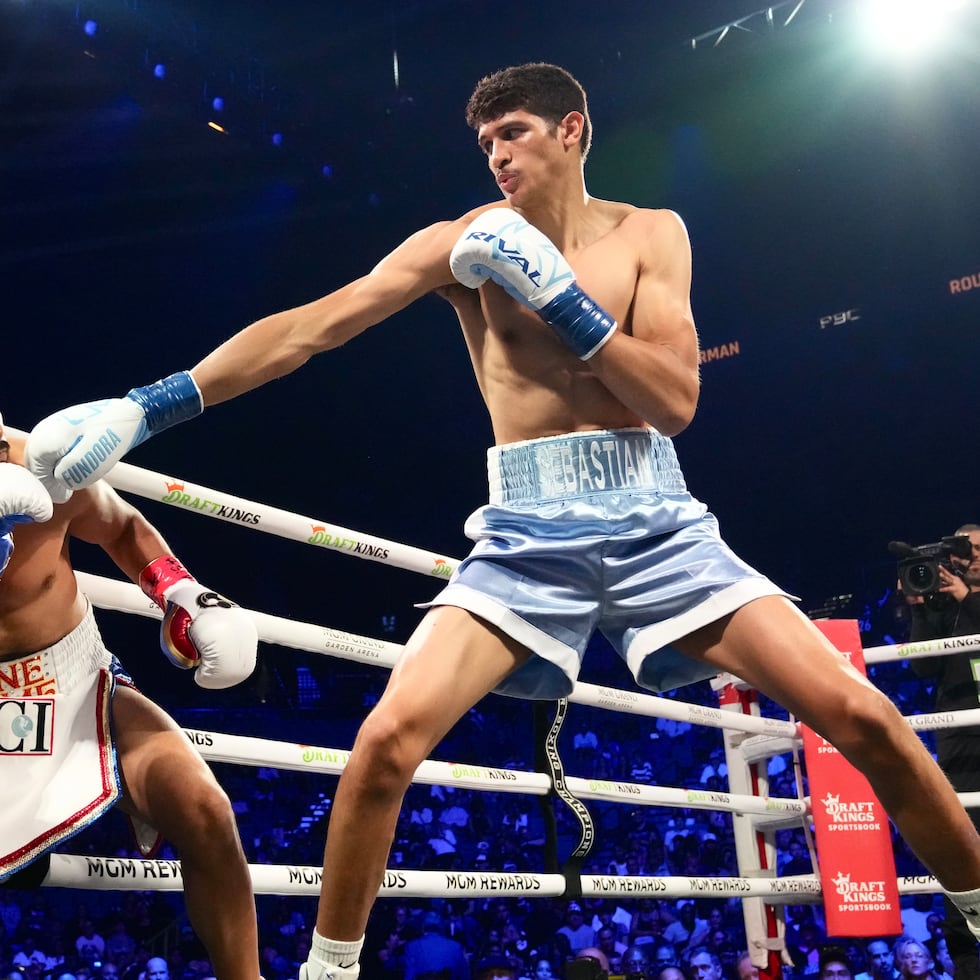 Sebastian “The Towering Inferno” Fundora utilizó su ventaja de nueve pulgadas en estatura y alcance para castigar a Keith Thurman con una serie de izquierdas contundentes y combinaciones.