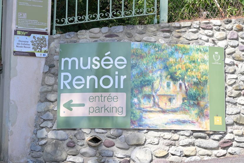 La entrada del Museo Renoir, fotografiada tras el robo de cuatro valiosas pinturas del artista en Cagnes-sur-Mer, el martes 8 de septiembre de 2026. (Foto AP/Philippe Magoni)