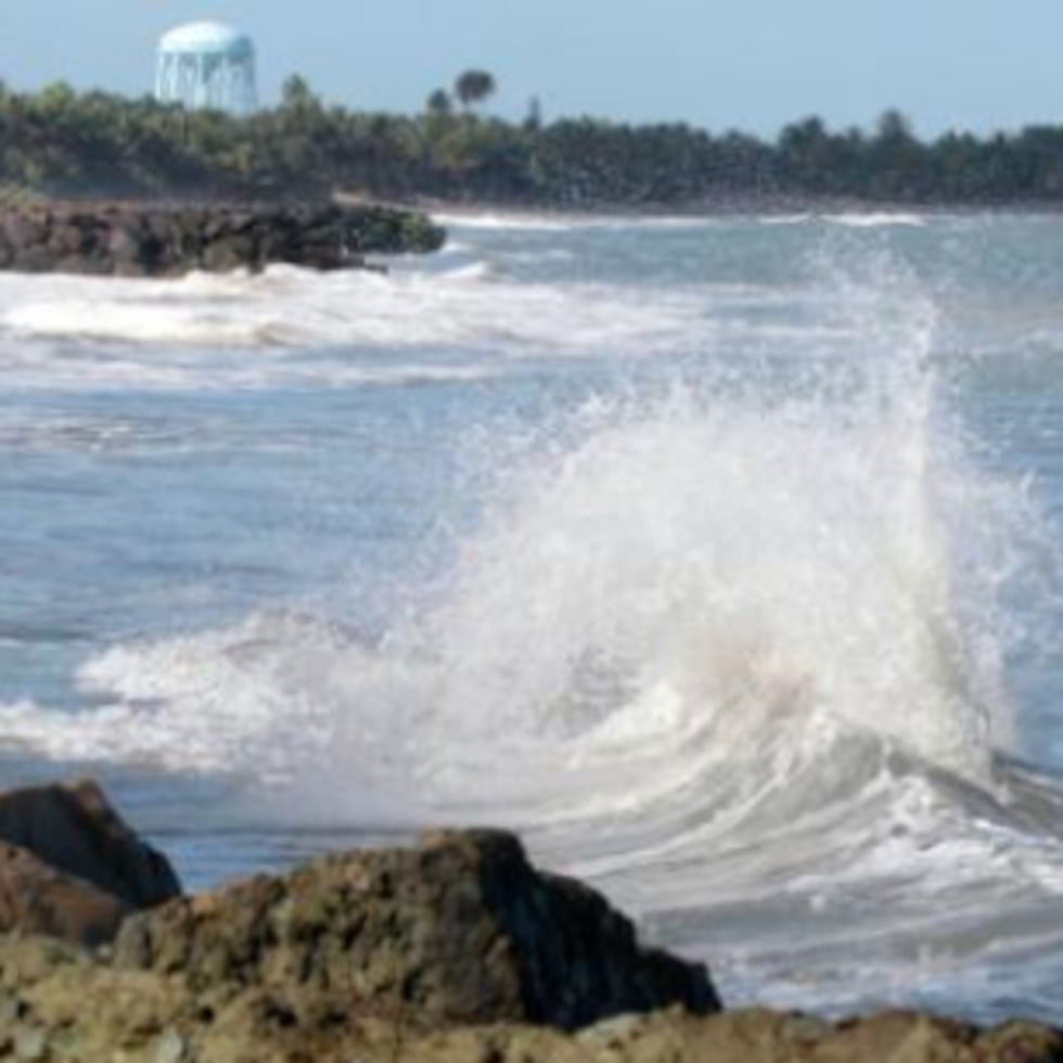 El aumento en la velocidad de los vientos se extenderá al lunes y el riesgo “moderado” de corrientes marinas podría aumentar a “elevado”.