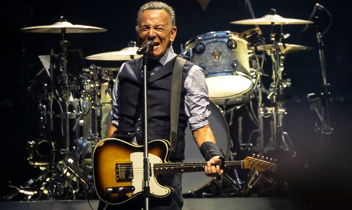 Bruce Springsteen lanza críticas a Trump en pleno concierto