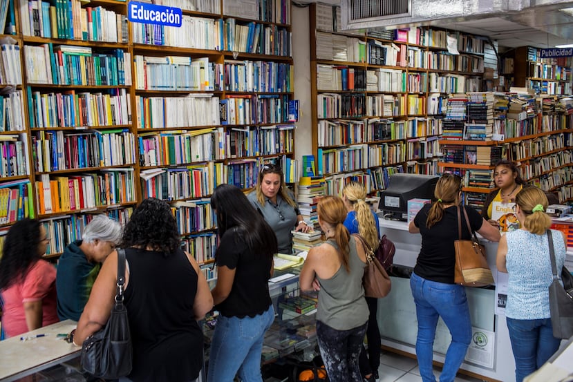 Norberto González, dueño de la librería que lleva su nombre en Río Piedras, estimó entre un 12% a 15% la caída en ventas en su librería en esta temporada del “back to school”.