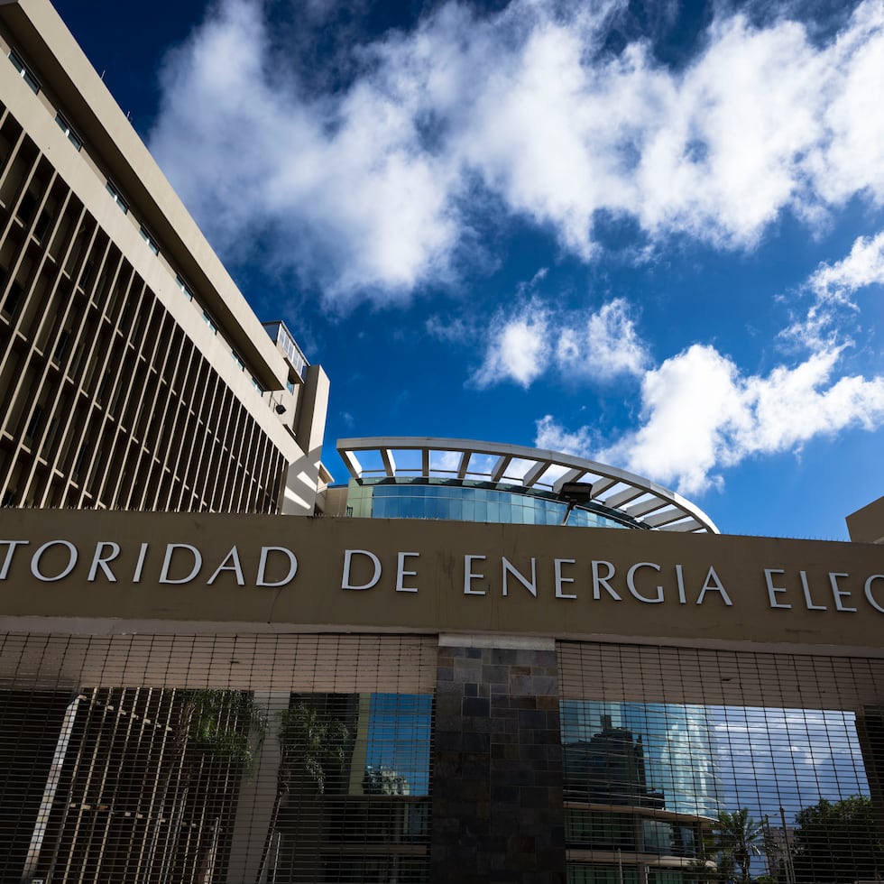 Según Vélez, la guerra entre el gobierno y LUMA subió de tono, al consorcio privado demandar al gobierno ante la jueza que maneja la quiebra de Puerto Rico, Taylor Swain.