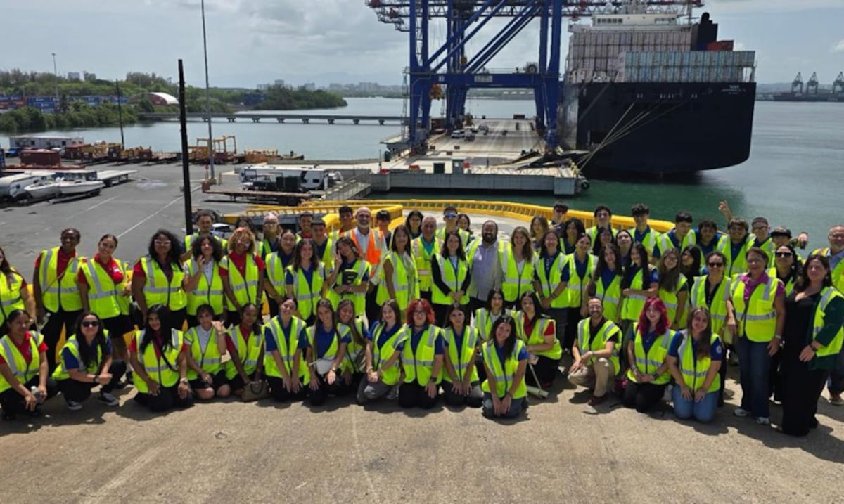 Crowley y Junior Achievement alían con el DE para acercar a 350 estudiantes a la industria marítima