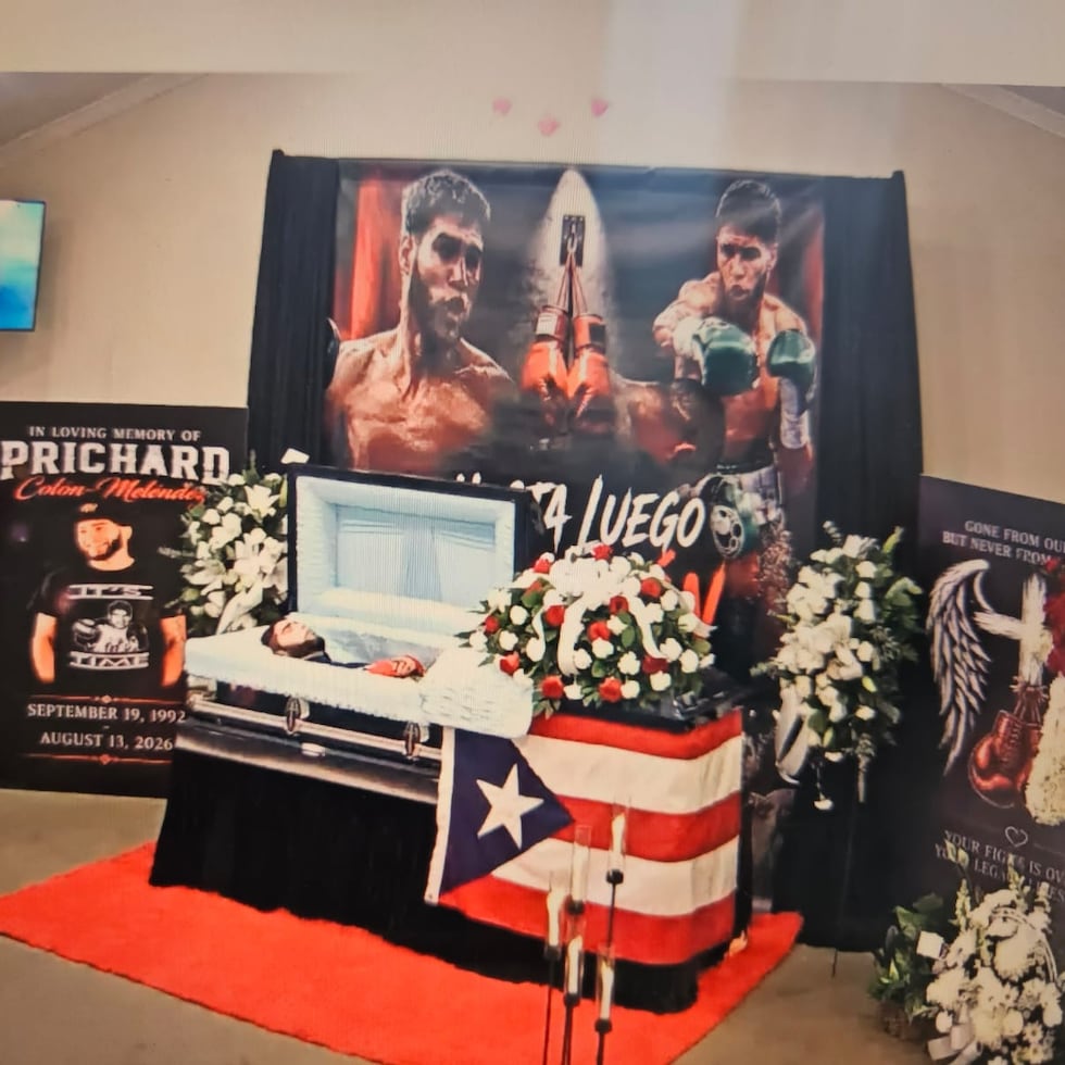 Familiares, amigos y admiradores se congregaron este martes en Winter Park, Florida, para despedir al exboxeador puertorriqueño Prichard Colón, cuyo velatorio comenzó cinco días después de su fallecimiento a los 33 años.