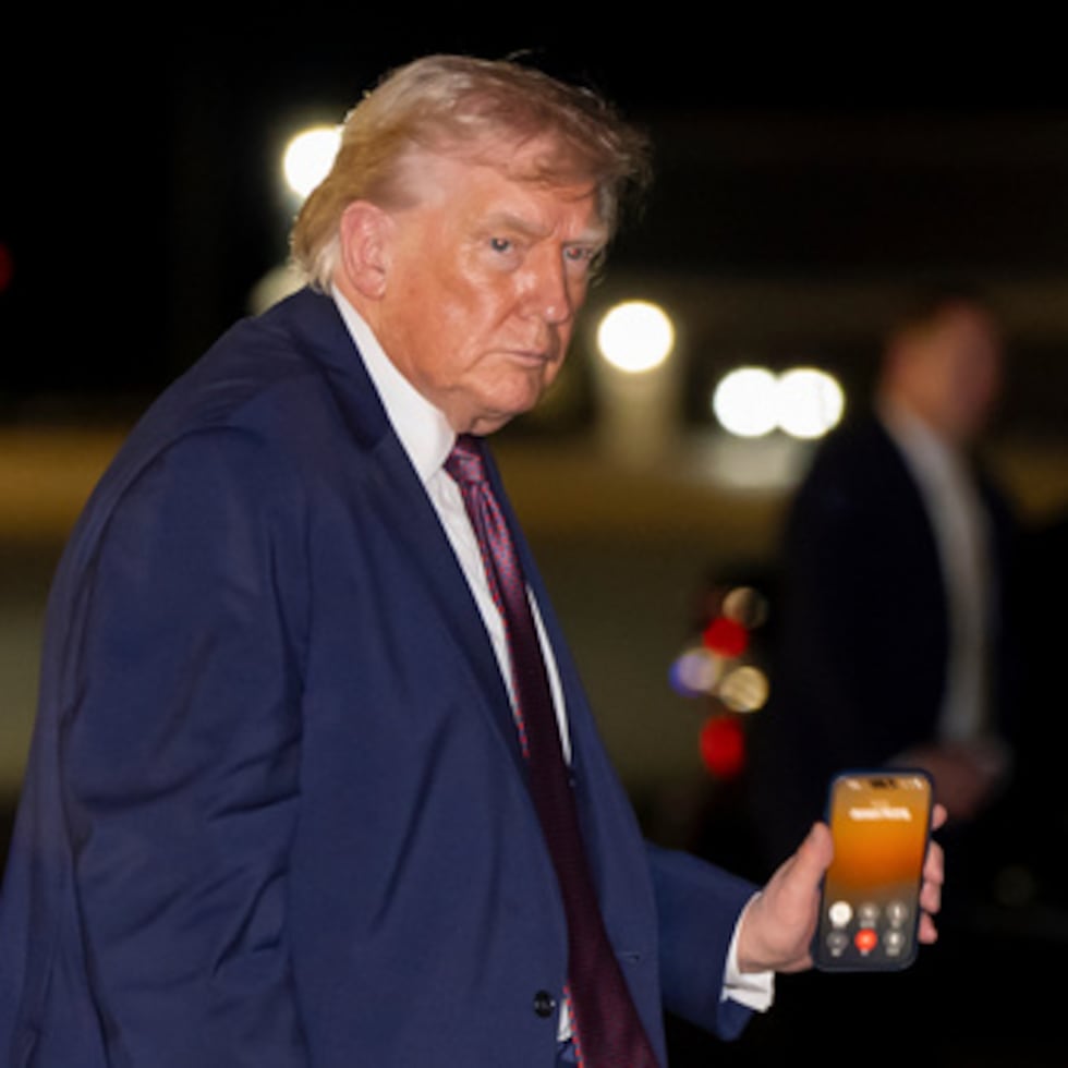 Los embajadores trabajan a las órdenes del presidente, aunque suelen permanecer en sus puestos entre tres y cuatro años.