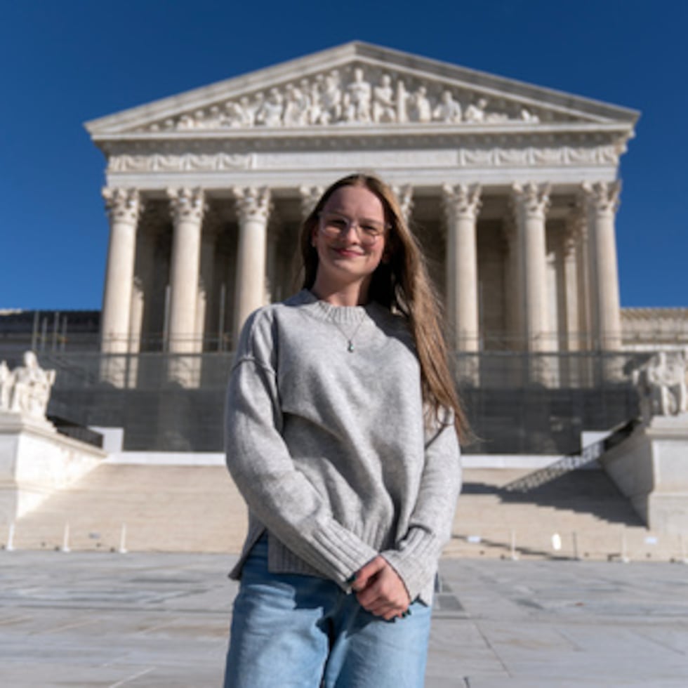 Becky Pepper-Jackson, de 15 años, es la única persona transgénero que ha intentado competir en deportes femeninos en Virginia Occidental.