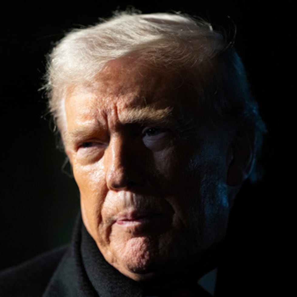 ARCHIVO - El presidente Donald Trump habla antes de partir en el Marine One desde el Jardín Sur de la Casa Blanca, el 20 de enero de 2026, en Washington. (AP Photo/Alex Brandon, Archivo)
