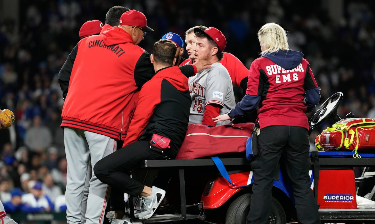 Otro boricua sale lesionado: Emilio Pagán abandona el juego tras dolencia en la corva