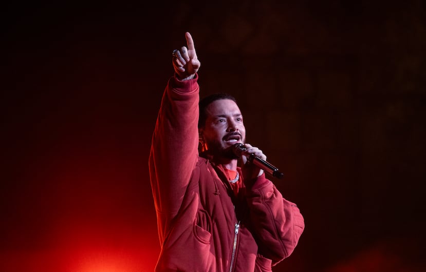 El cantante colombiano J Balvin se presentó en la ceremonia de premiación de los Latin American Fashion Awards, en el anfiteatro de Altos de Chavón en Casa de Campo, en la República Dominicana.