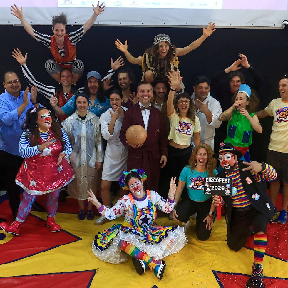 Parte del equipo del Circo Fest, en el Bastión en el Viejo San Juan.