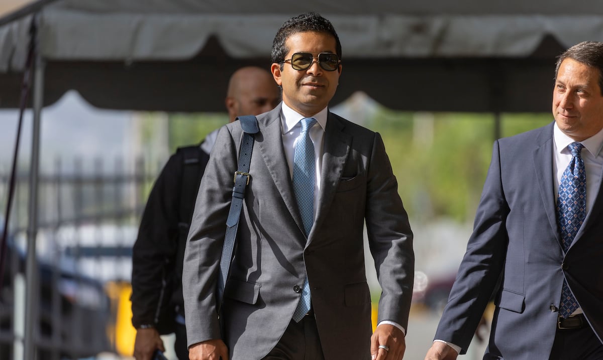 Reabren primera fase del arbitraje entre Fahad Ghaffar y John Paulson en Nueva York